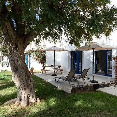 50m Dal Mare Incantevole + Piscina Apartament *